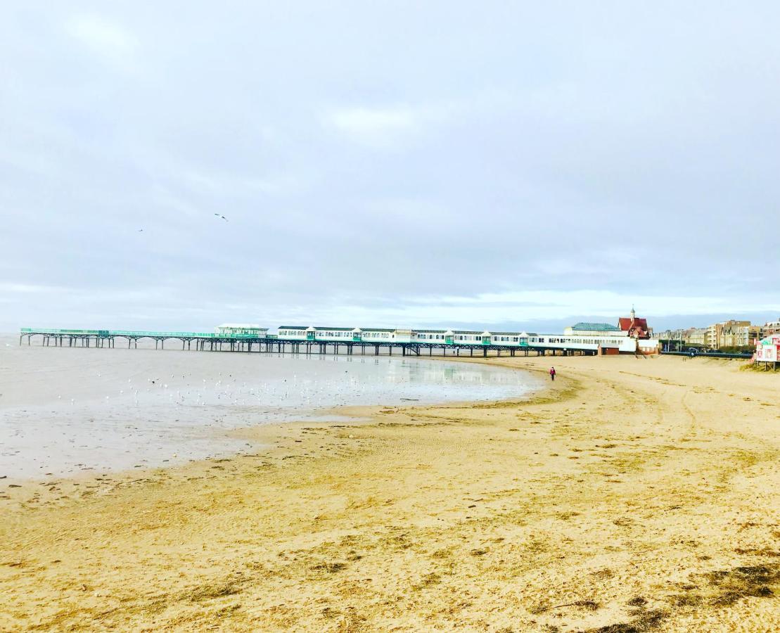 Beach Shore - Sea Views Lytham St Annes Kültér fotó